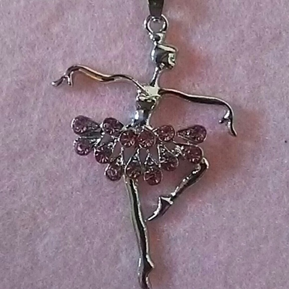 ? Jewelry - (NWT) lady ballerina necklace
